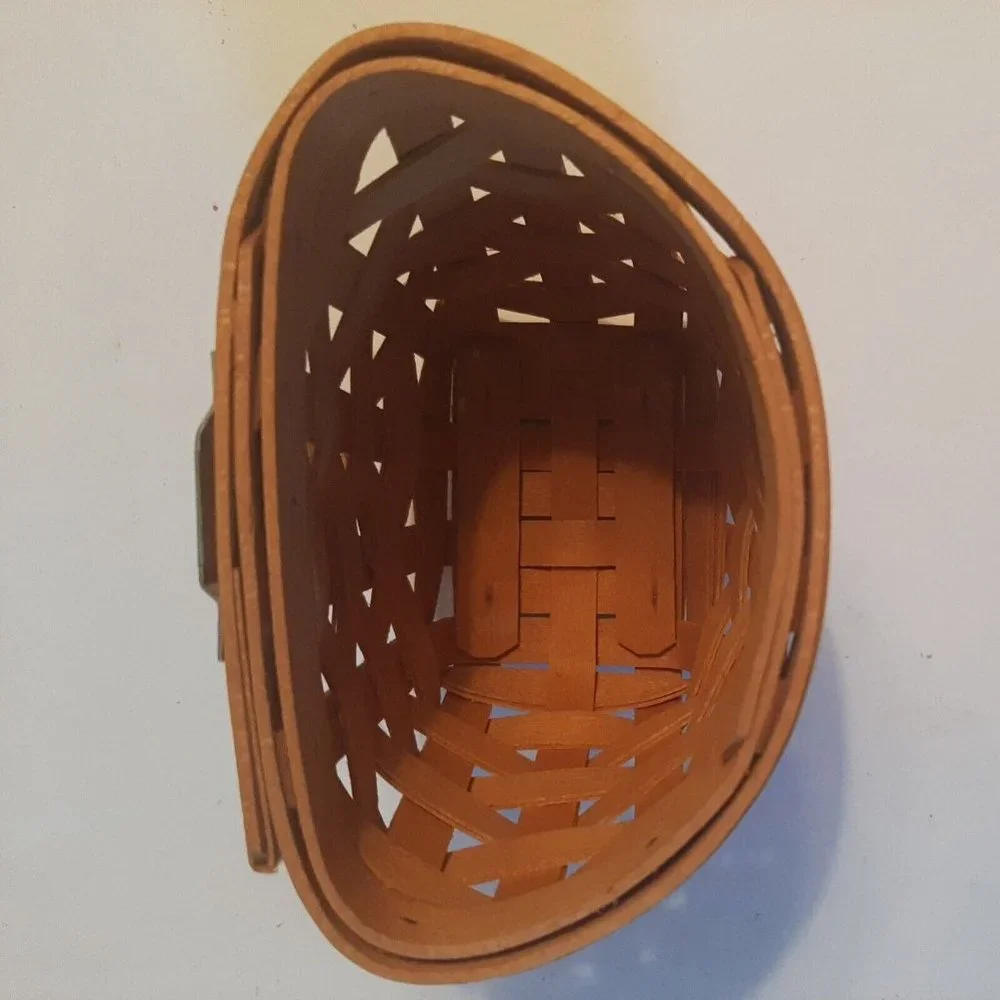 Longaberger Small Wall Pocket Basket 1999? Handwoven 3.5 Inches tall